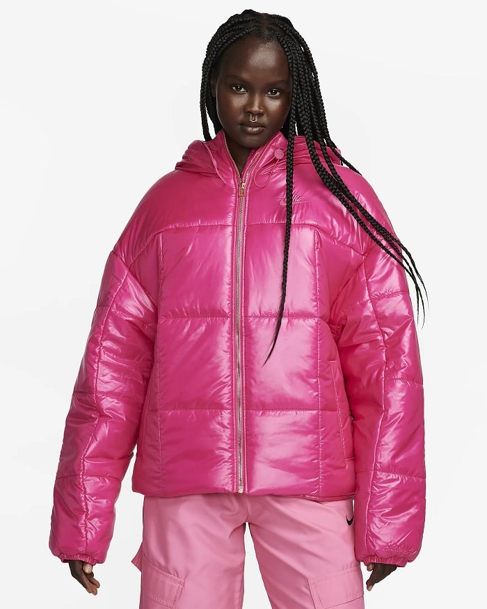 Nike Sportswear Classic Puffer Shine Veste ample Therma-FIT Rose éclatant