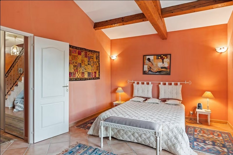 Villa avec Piscine Privée à Lorgues dans le Var pour 12 Vacanciers