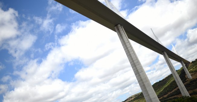 En France, vingt trois grands ponts nécessitent des travaux