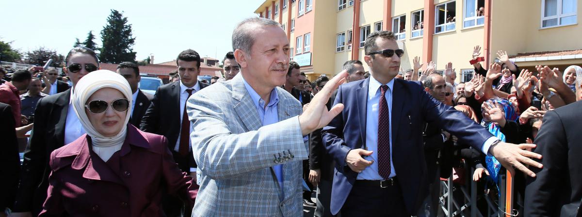 Turquie : Erdogan remporte un nouveau mandat présidentiel aux pouvoirs renforcés