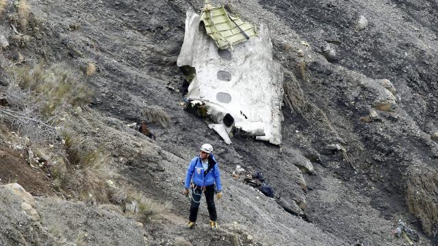 Crash de la Germanwings. Le père du copilote suscite la polémique - Ouest-France