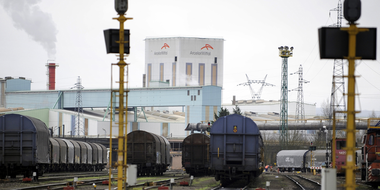 Florange : ArcelorMittal aurait déversé de l'acide usagé dans la nature - Europe1