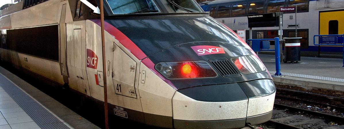 TGV renommé in-OUI par la SNCF : "La marque est abîmée parce que la concurrence est déjà là" - Franceinfo