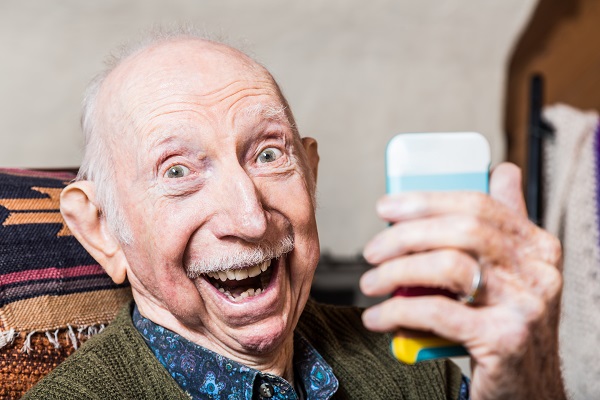 Dossier - Seniors : quel smartphone choisir ?