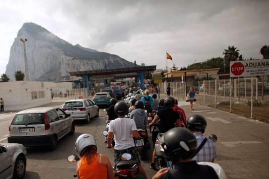 A Gibraltar, le Brexit inquiète les travailleurs frontaliers