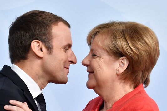 Euro : Berlin doit corriger les dysfonctionnements, selon Macron