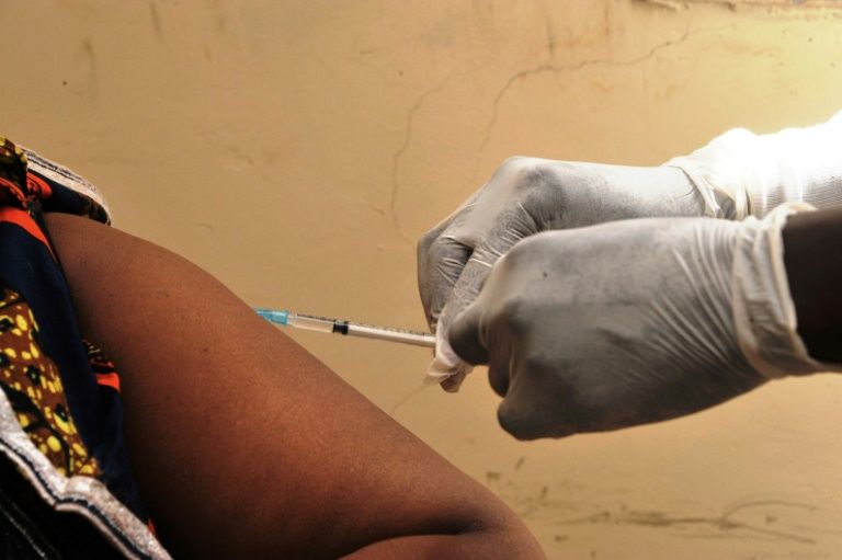 Ebola: un premier vaccin "jusqu'à 100%" efficace