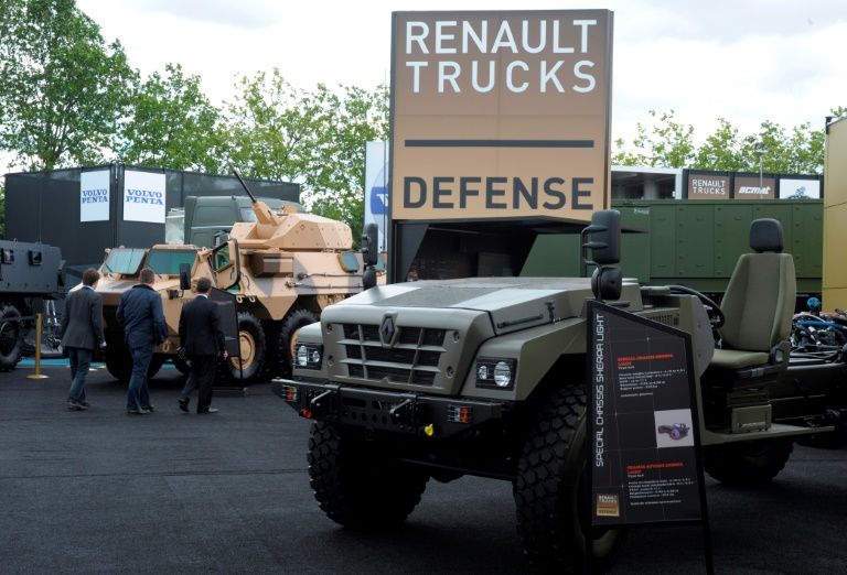 France: l'armée commande 3.700 véhicules à Renault Trucks Defense