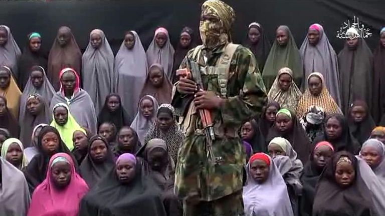 Au Nigeria, Boko Haram diffuse une nouvelle vidéo des "filles de Chibok"