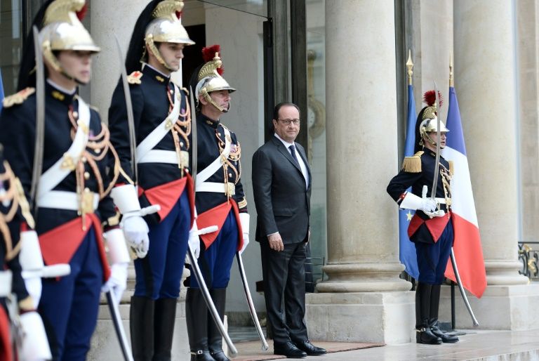 Présidentielle: Hollande va esquisser l'idée d'une nouvelle candidature