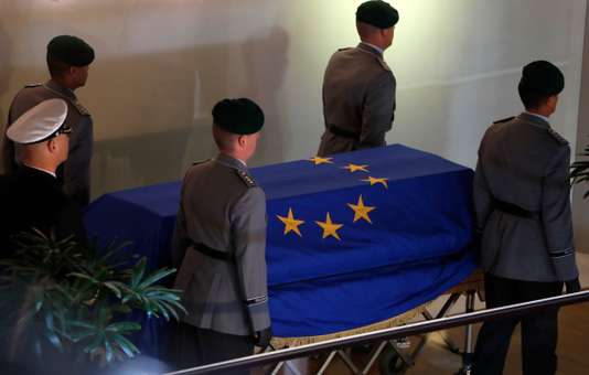 L'Europe et l'Allemagne rendent un dernier hommage à Helmut Kohl - Le Monde