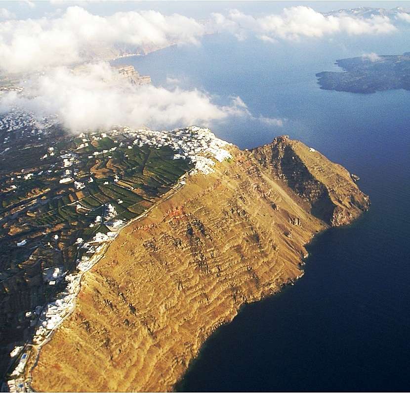 Éruption de Santorin et Atlantide : nouveau rebondissement dans la datation