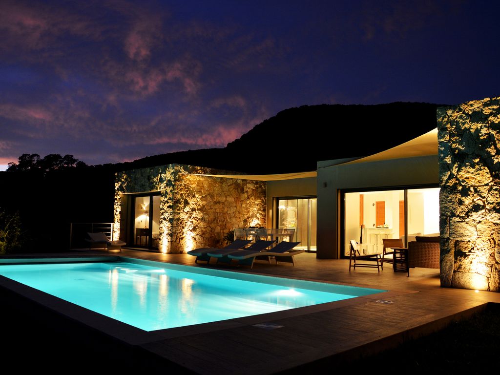 Abritel Location Corse Porto-Vecchio - Palombaggia 5* Luxueuse villa avec piscine. Vue mer imprenable Accès privé plage