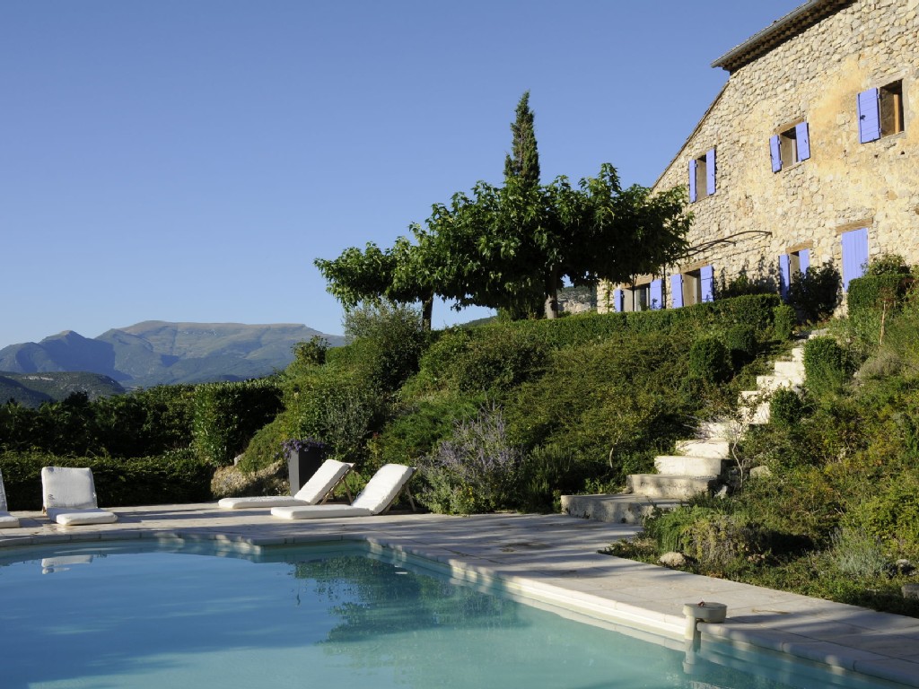 Abritel Location Mas authentique, piscine chauffée en Drôme Provençale