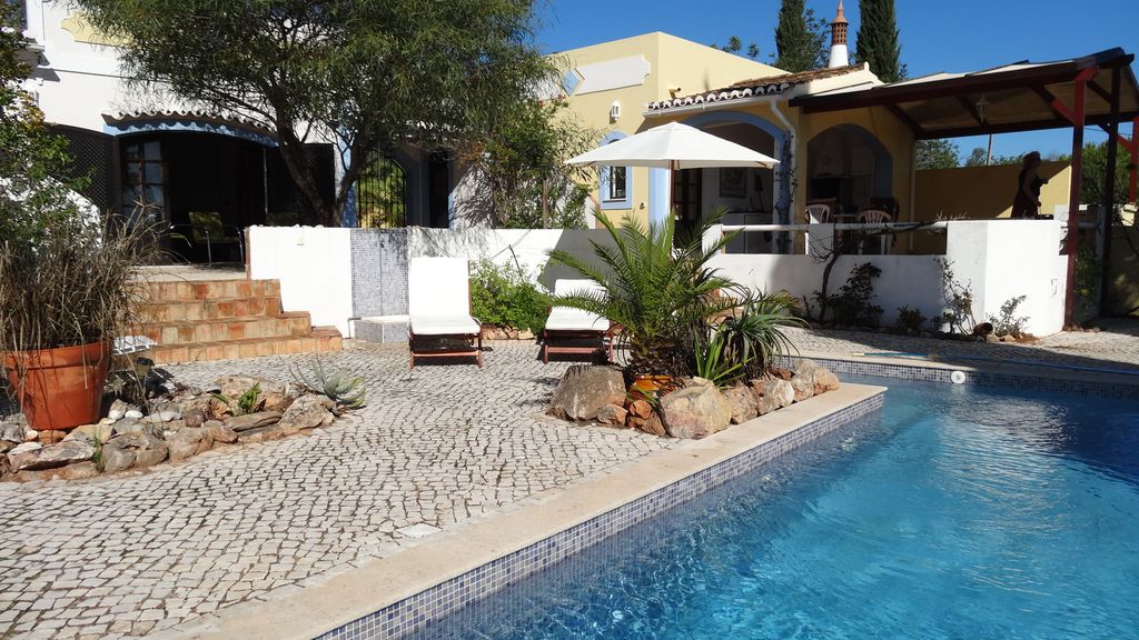 Abritel Location Silves Portugal - Villa avec 3 chambres doubles et une piscine à l'eau salée