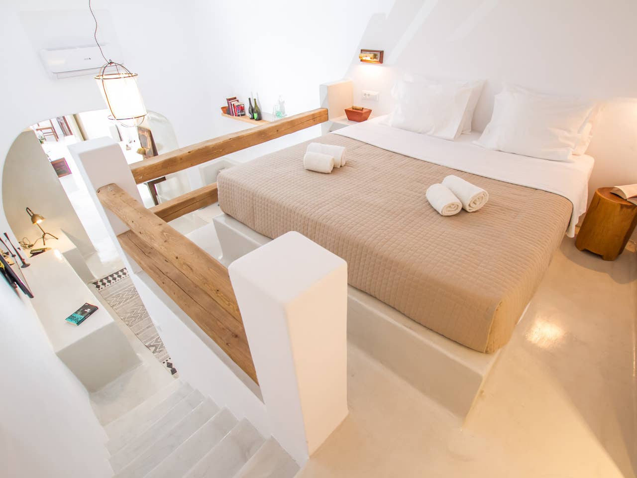 Airbnb - Hector Cave House Villa à Oia, Santorin pour 2 à 5 Personnes
