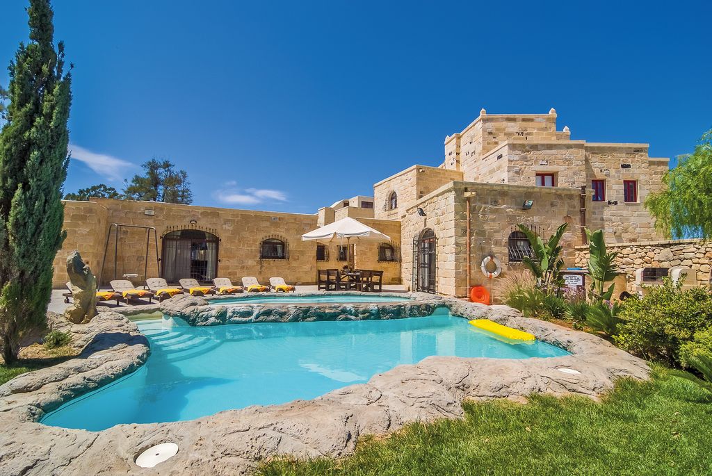 Abritel Location Malte - Le Chateau Villa de luxe avec piscine près de St Thomas Bay