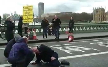 Vidéo Attentat à Londres - 4 Morts et Vingtaine de Blessés
