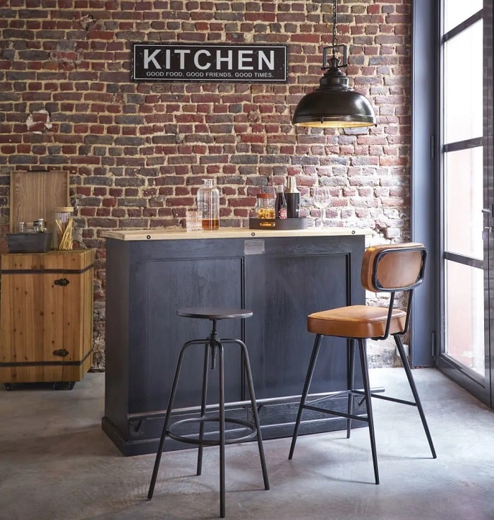 Bar industriel KANSAS avec repose-pieds en métal gris finition patinée et vieillie - Maisons du Monde