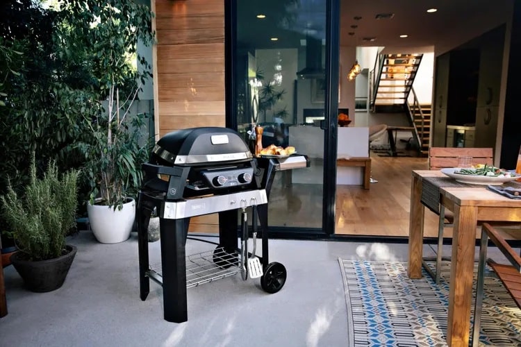 Barbecue électrique PULSE 2000 WEBER avec chariot