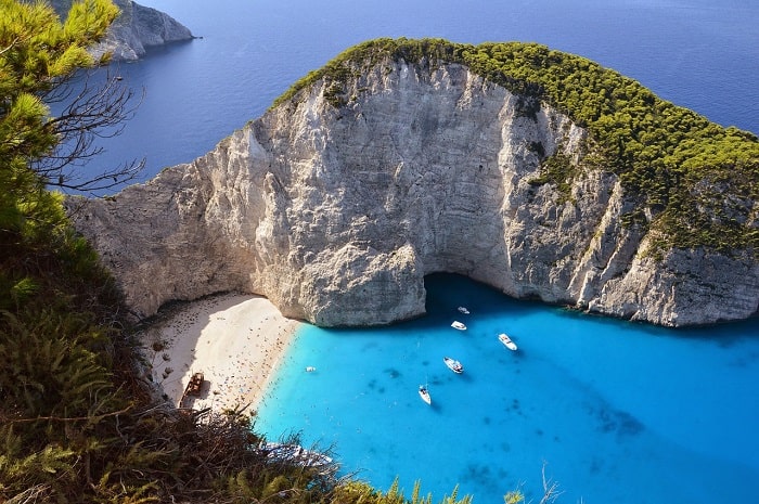 Une plage paradisiaque en Grèce