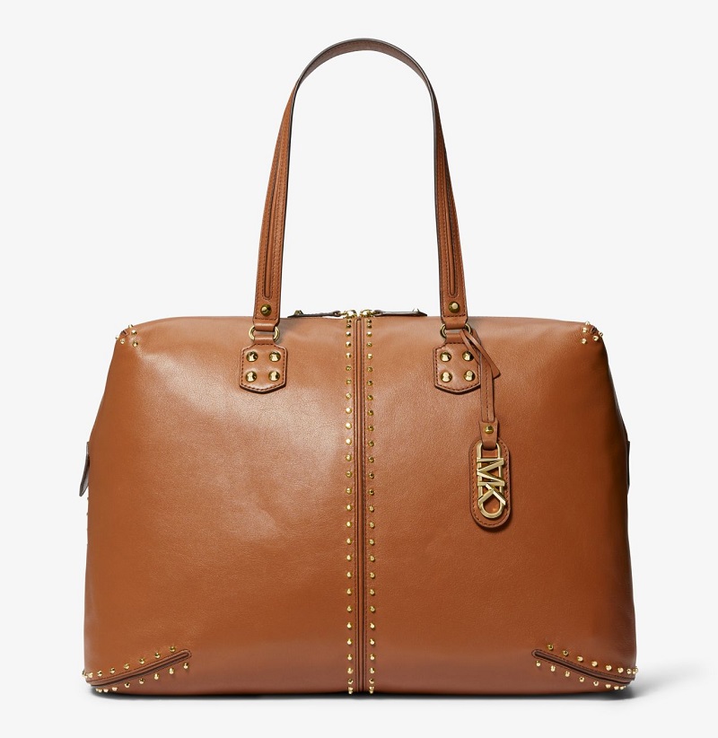 MICHAEL Michael Kors Sac de week-end ASTOR extra-large en cuir clouté