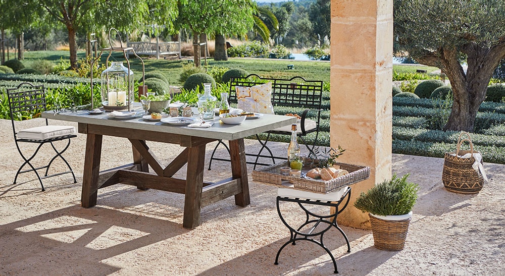 Table STONY PLAIN Mélange de pierres et Bois d'Acacia gris vieilli/marron