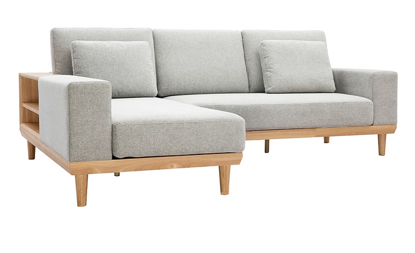 Canapé d'angle gauche 5 places KOMAO avec rangements tissu effet velours texturé gris clair et bois clair