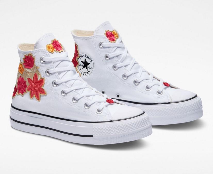 Converse Chuck Taylor All Star Lift Platform Embroidered Flowers