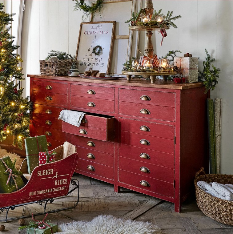 Commode BENICE Bois de sapin rouge vieilli