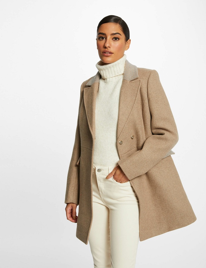 Manteau droit GFADI1 Morgan avec détails strass beige