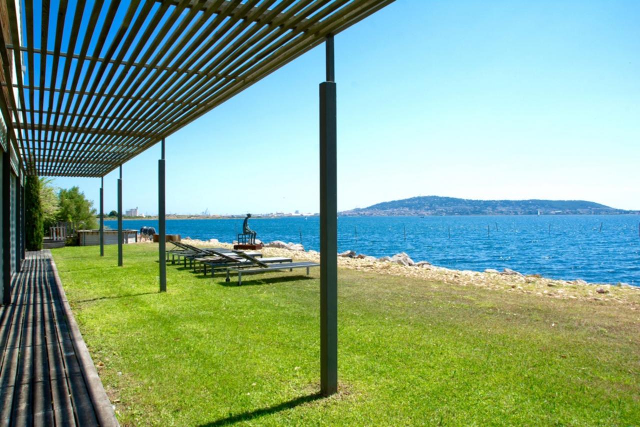 VILLA avec Piscine Privée vue et accès à la Lagune de SETE