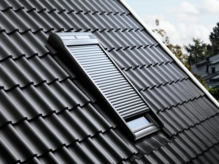Volet fenêtre de toit roulant VELUX Ssl mk04 à énergie solaire