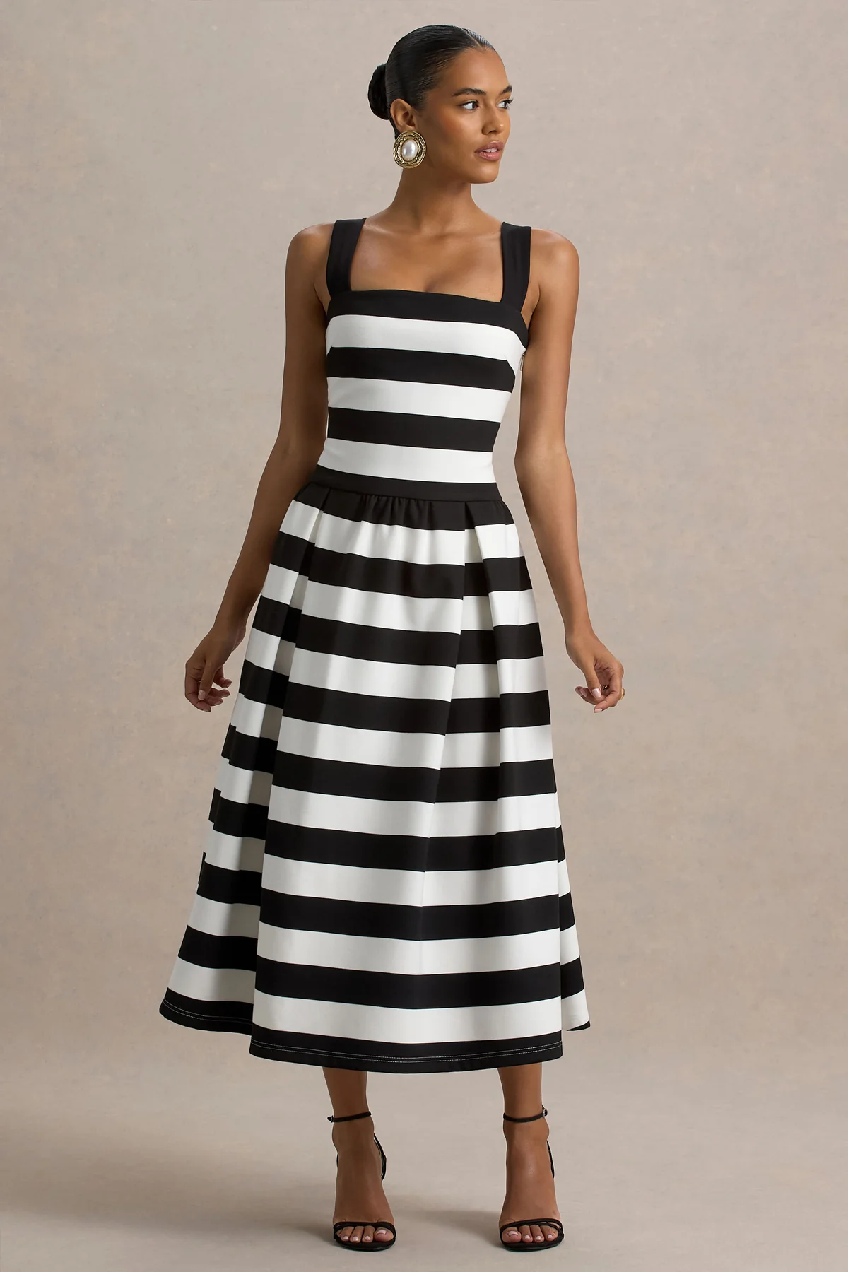 Robe mi-longue MONTE CARLO à rayures noires et blanches encolure carrée et taille basse - Club L London