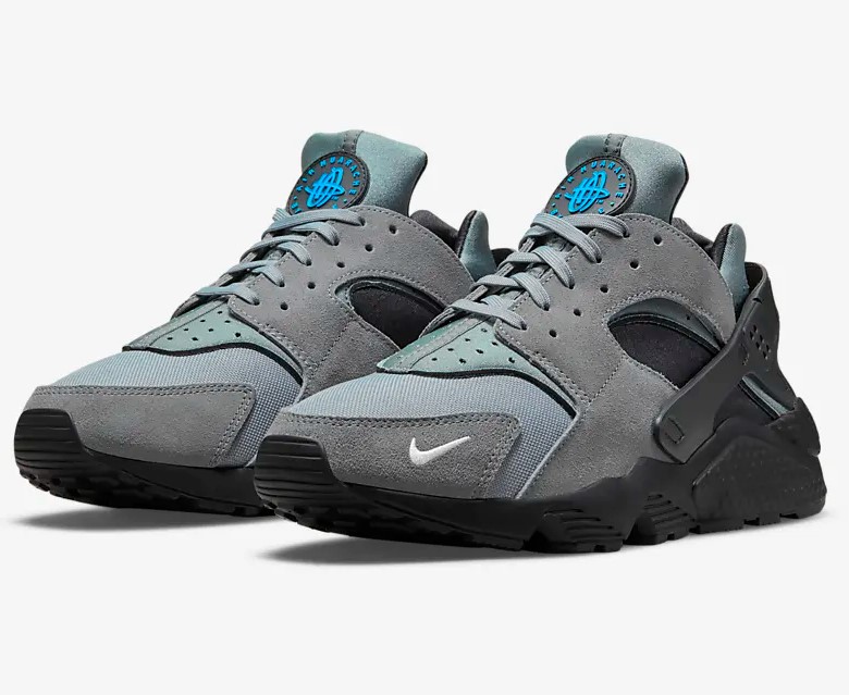 Nike Air Huarache Baskets Basses Gris fumée/Bleu photo clair/Noir/Argent métallique pour Homme