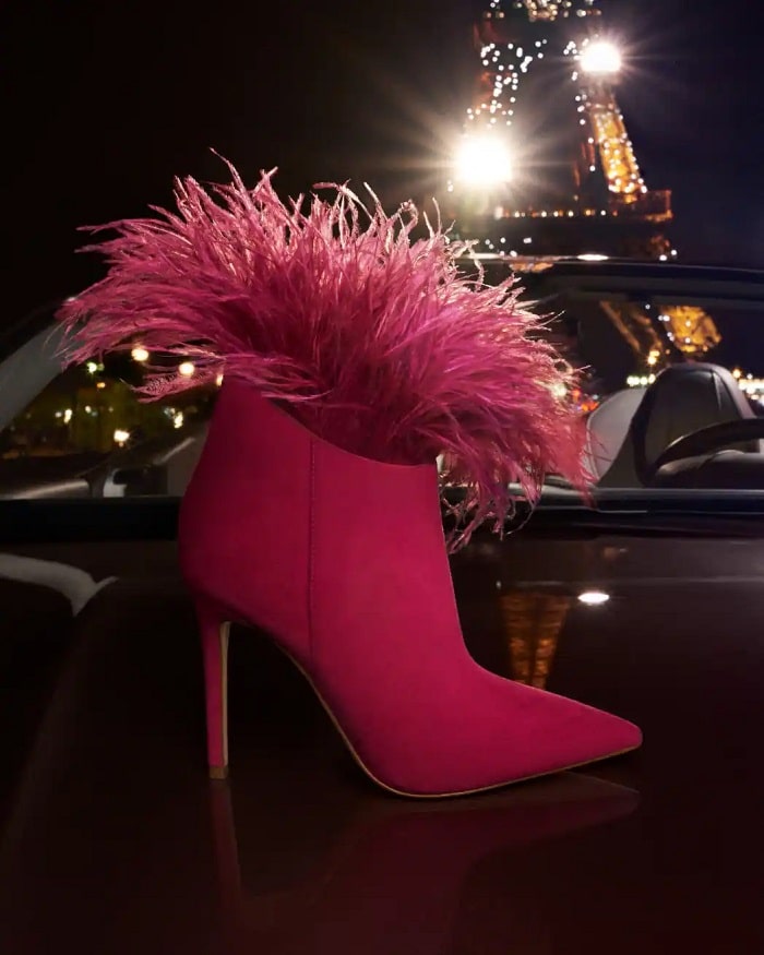 MICHAEL Michael Kors Bottines Whitby en daim à bordure à plumes Fuschia profond