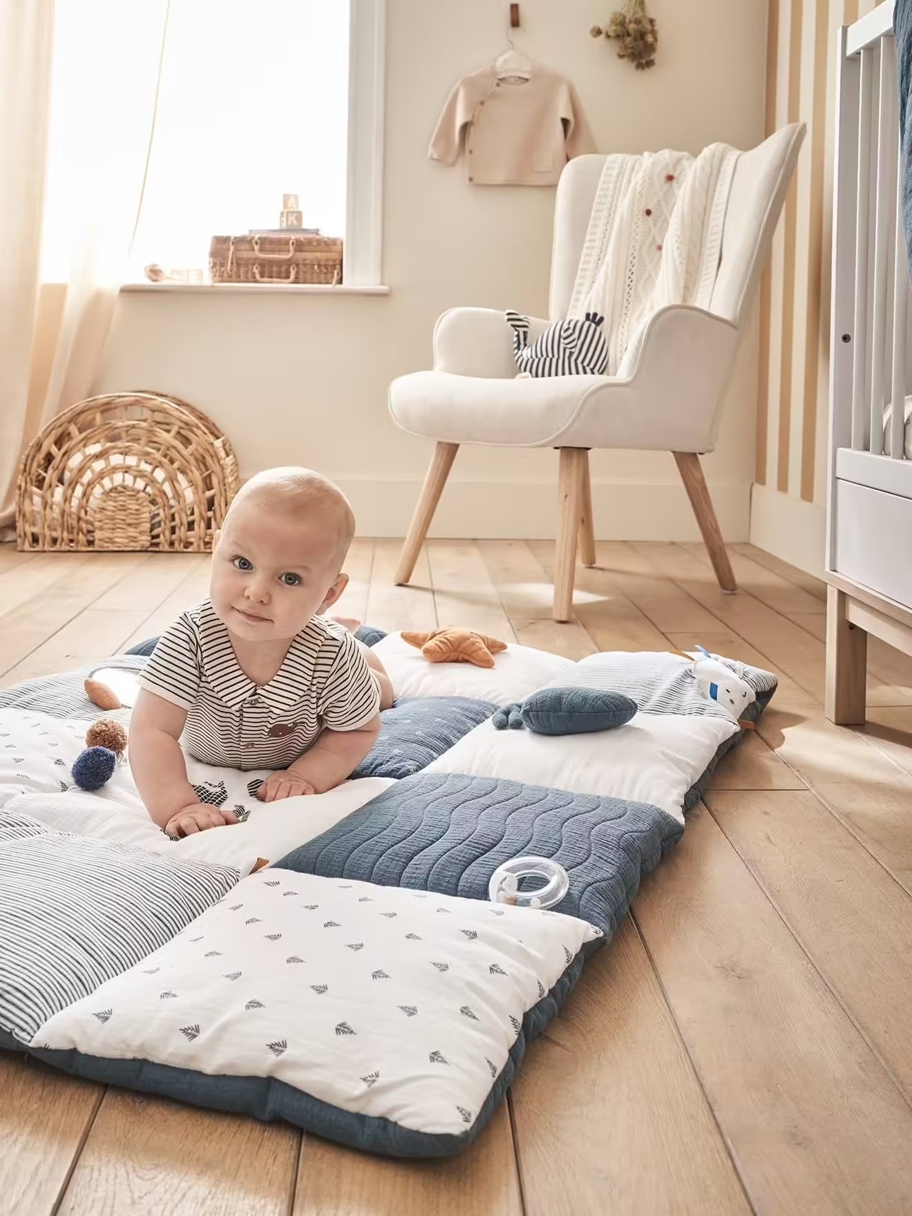 Tapis d'éveil Ludique sans arches navy sea pas cher - Tapis d'éveil Vertbaudet