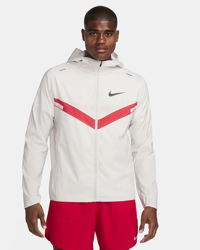 Nike Repel Windrunner Veste de running anti-UV Beige clair/Rouge piste/Rose ultime/Cendré moyen pour Homme