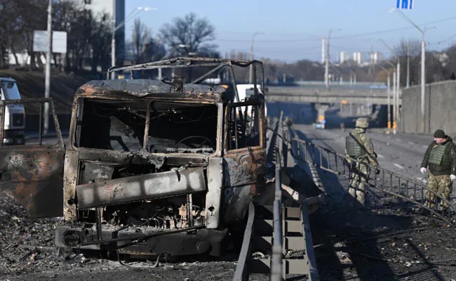 Ukraine : comment l’invasion russe pourrait faire dérailler une économie mondiale fragile 