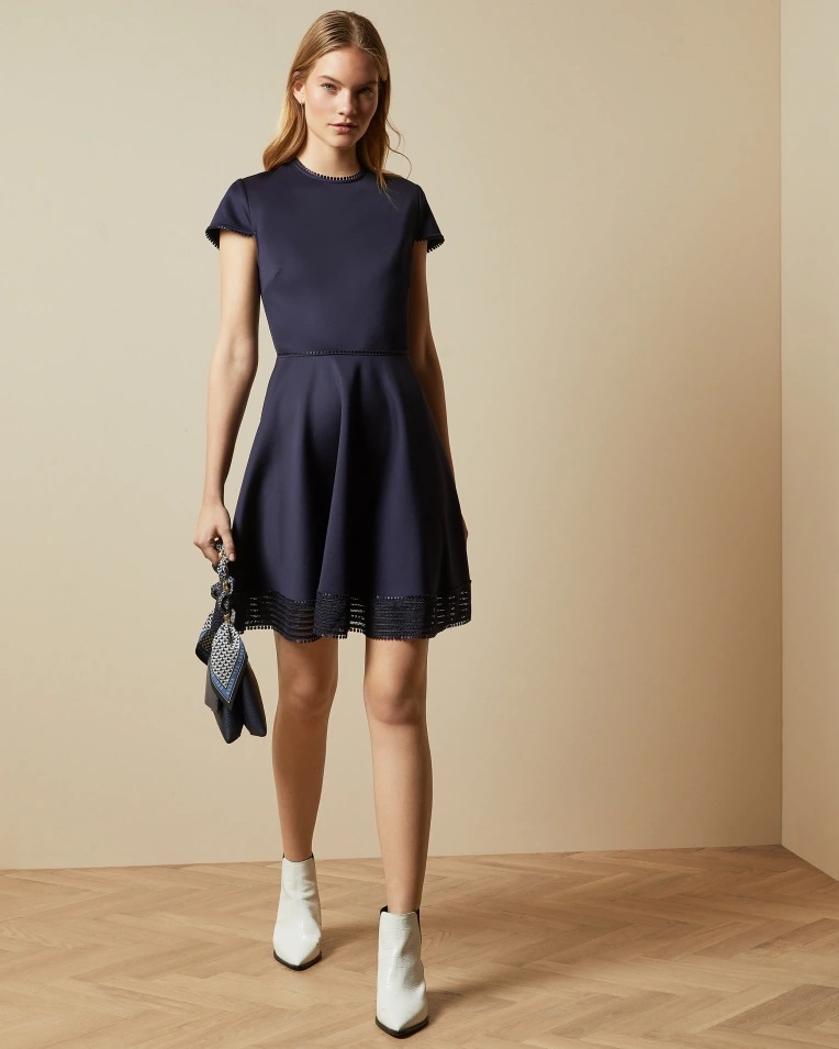 Ted Baker ROHDIA Robe patineuse détails galons Bleu marine