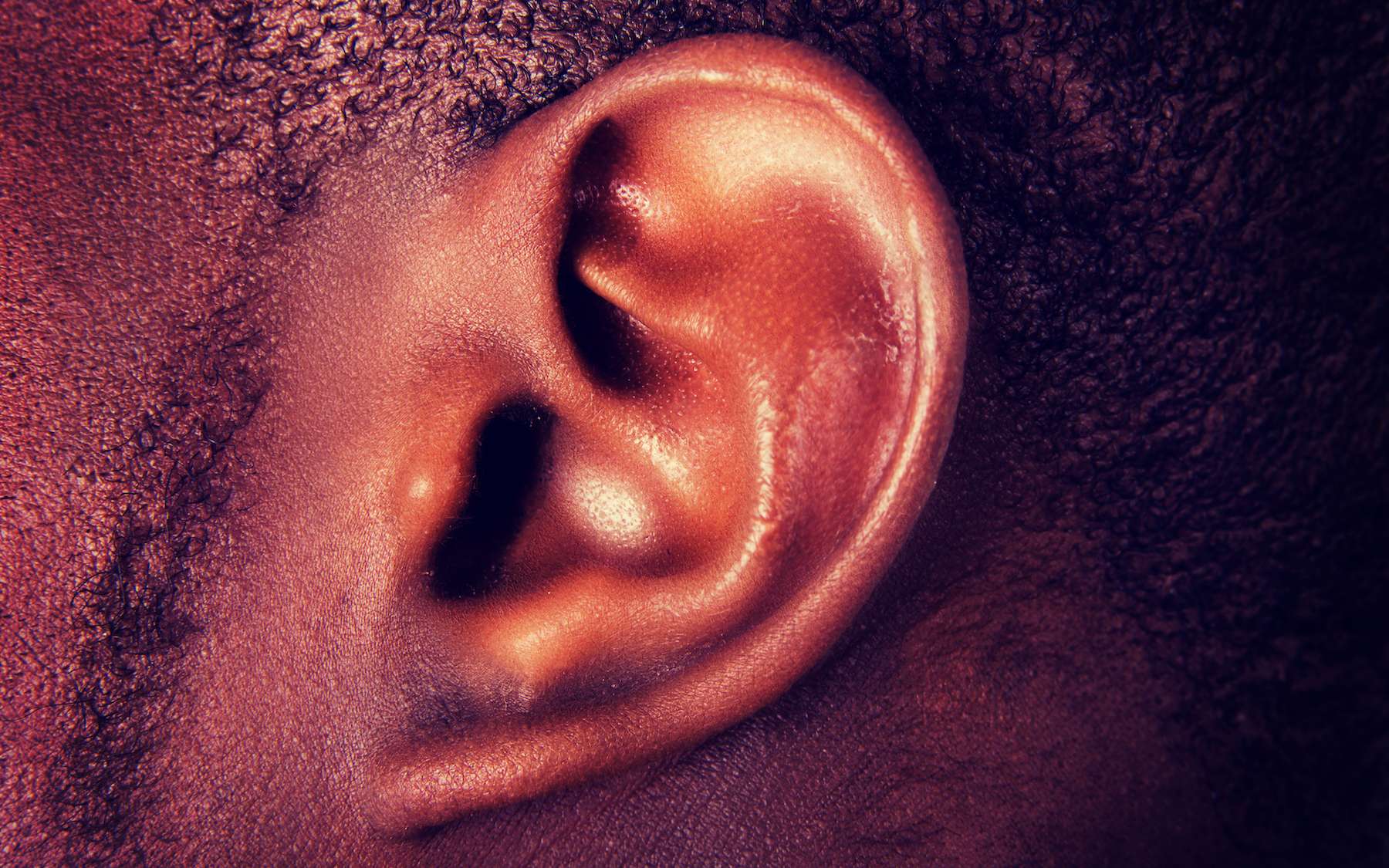 Covid-19 : un homme devient subitement sourd d’une oreille après une infection au coronavirus