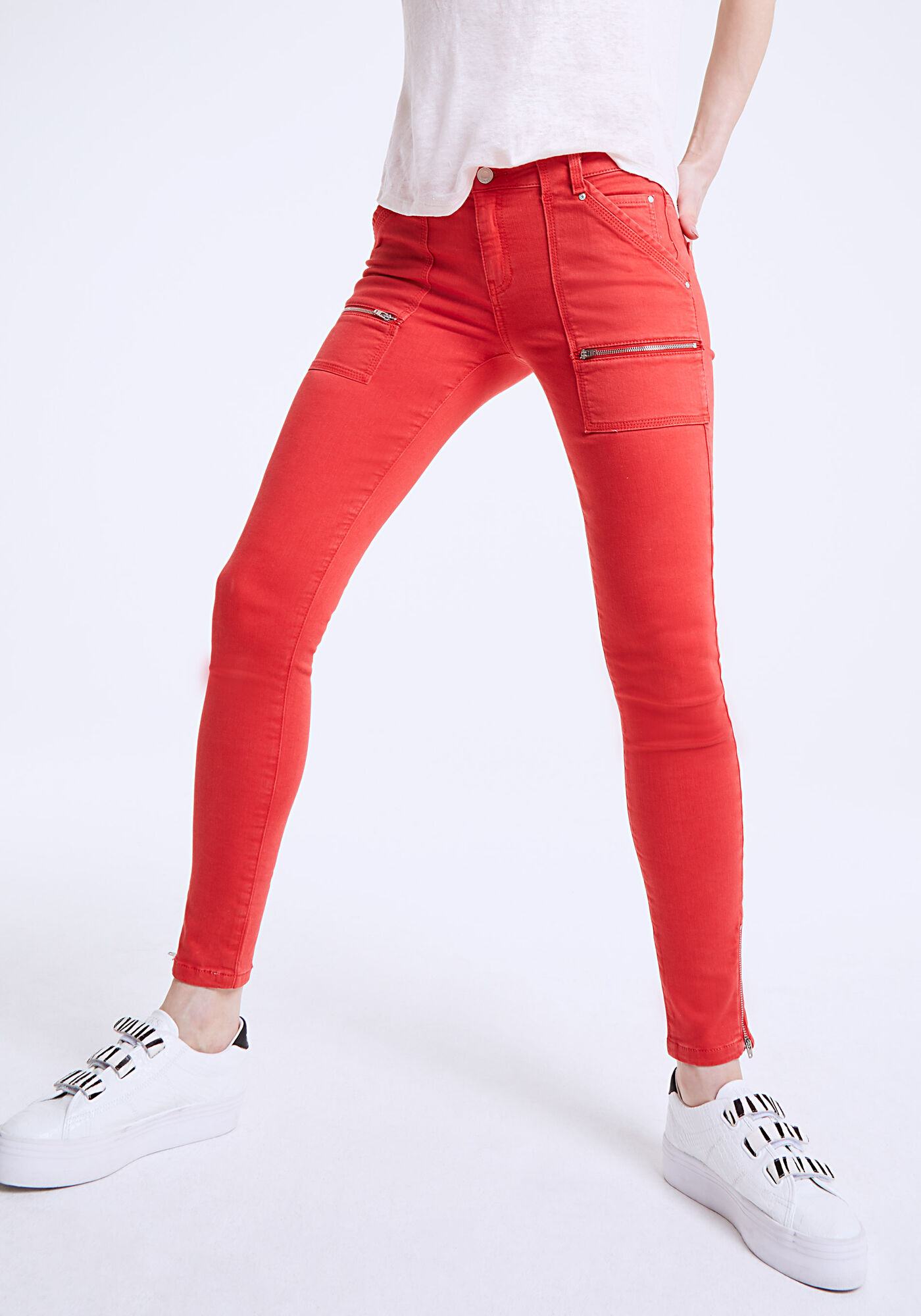 Jean slim rouge IKKS poches plaquées zippées