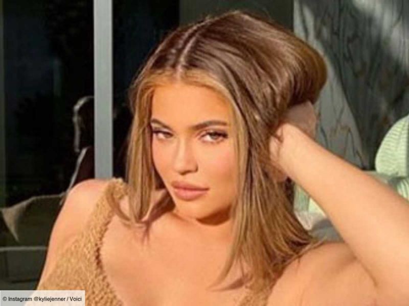 PHOTO Kylie Jenner dévoile son énorme poitrine sur Instagram et c’est très chaud