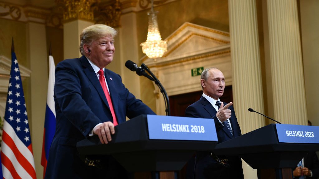Après le fiasco du sommet avec Poutine, Trump contraint de revenir sur ses propos