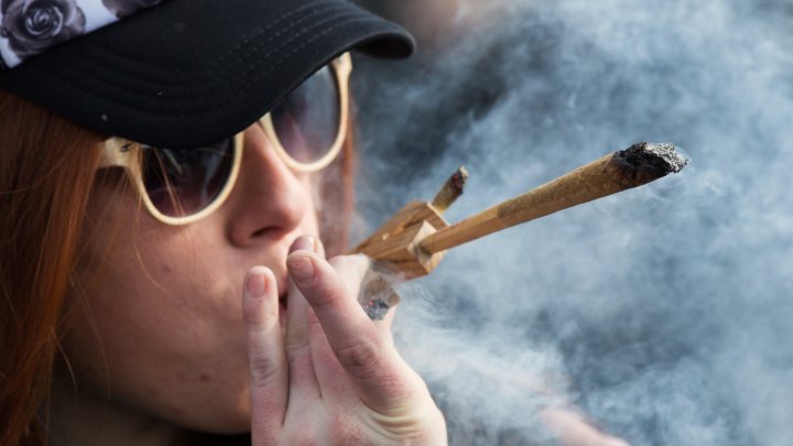 Le Canada devient le deuxième pays de la planète à légaliser le cannabis récréatif