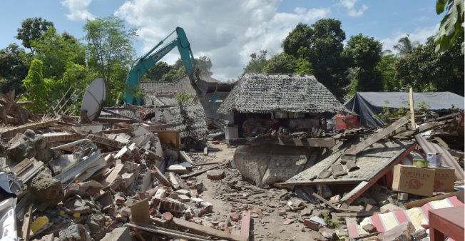 Nouveaux séismes à Lombok, la population terrifiée