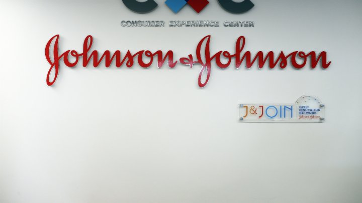 Procès du talc : Johnson & Johnson condamné à verser 4,7 milliards de dollars