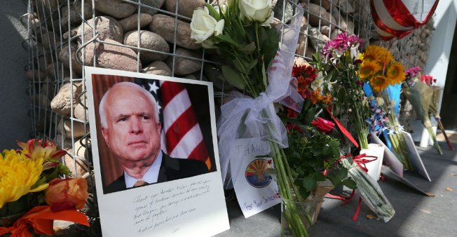 États-Unis : semaine d'hommage national pour John McCain
