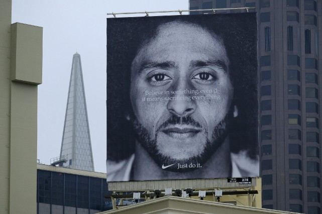 En choisissant le visage de Kaepernick, Nike s'attire les foudres de Trump