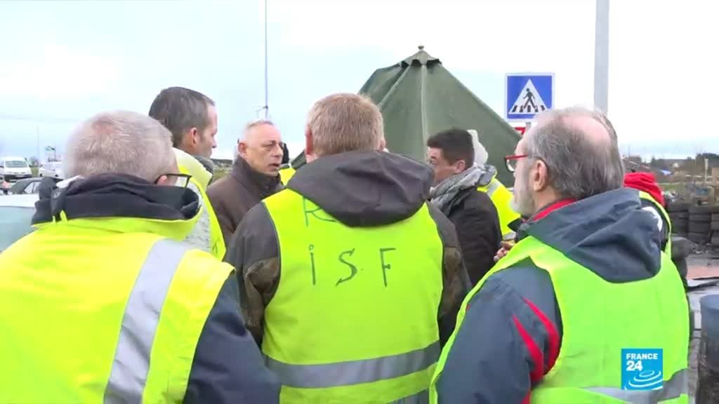 Gilets jaunes : sur les ronds-points de France, le démantèlement est en cours